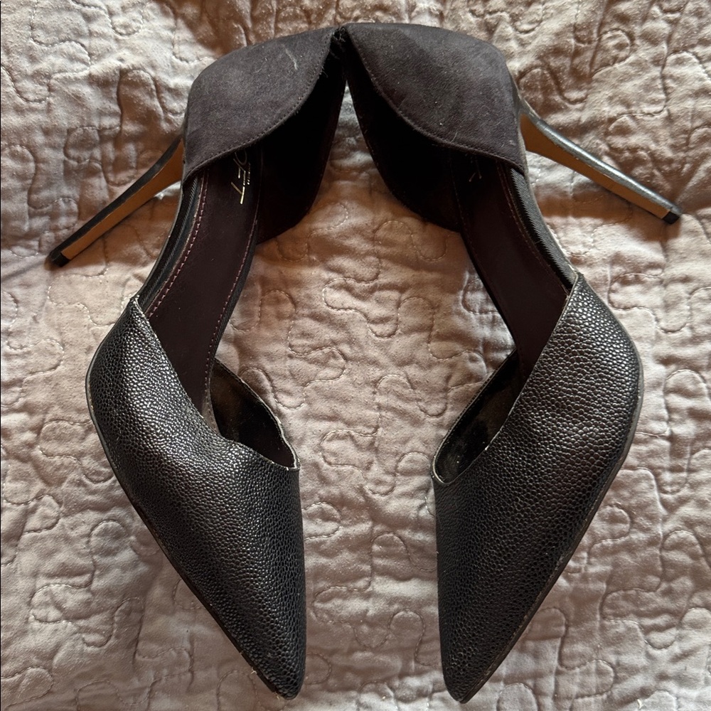 LOFT Black Textured Pointed Heels